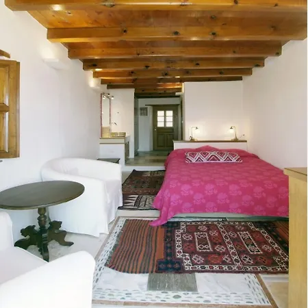 玛尔维萨传统酒店 3* 莫奈姆瓦夏