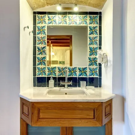 玛尔维萨传统酒店 莫奈姆瓦夏