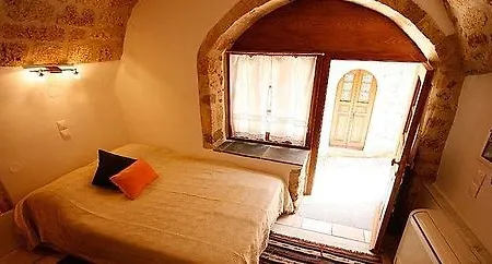 Malvasia Traditional Hotell 3*