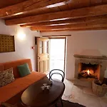 فندق Malvasia Traditional 3*