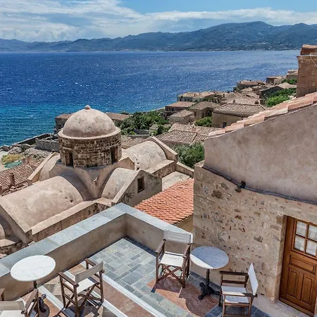 Ξενοδοχείο Malvasia Traditional 3*
