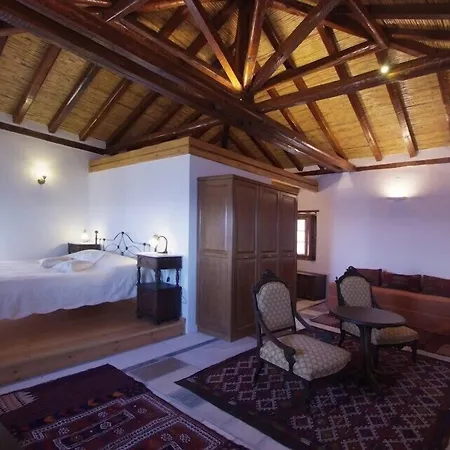 Malvasia Traditional 3* Monemvasía