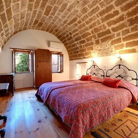 Hotel Malvasia Traditional
