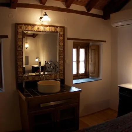 Malvasia Traditional 3* Monemvasziá