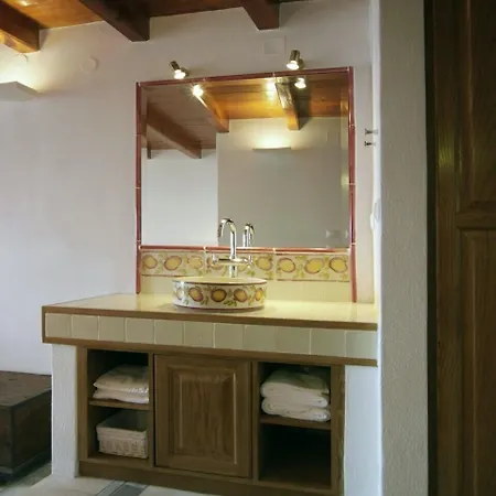 Malvasia Traditional 3* Monemvasia