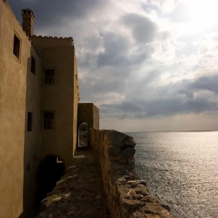 Malvasia Traditional 3* Monemvasziá