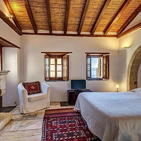 Hotel Malvasia Traditional 3*