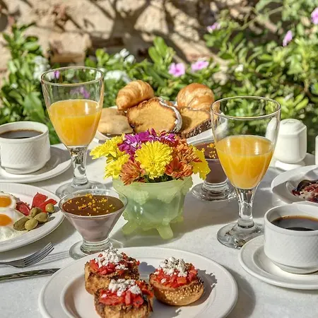 Hotel Malvasia Traditional