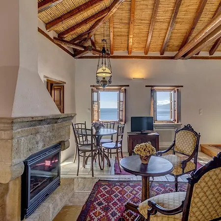 Ξενοδοχείο Malvasia Traditional 3*