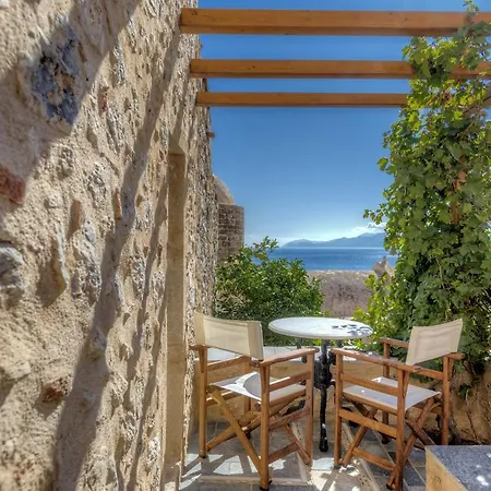 Ξενοδοχείο Malvasia Traditional 3*