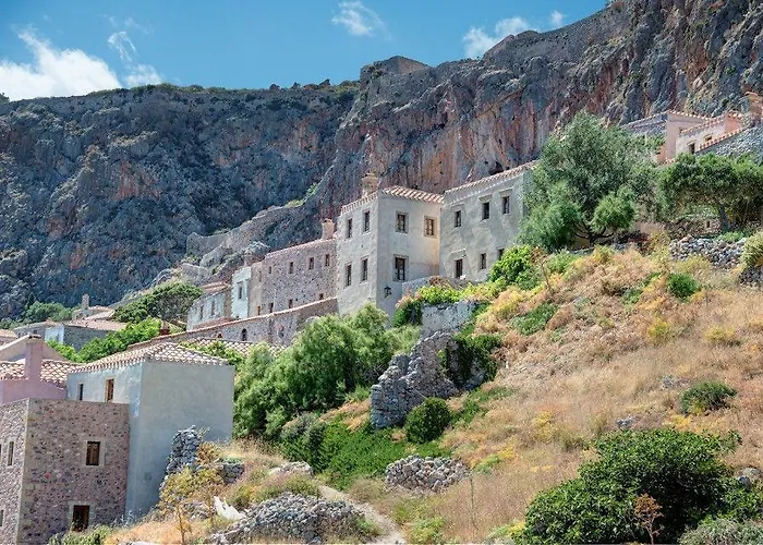 Malvasia Traditional Hotel