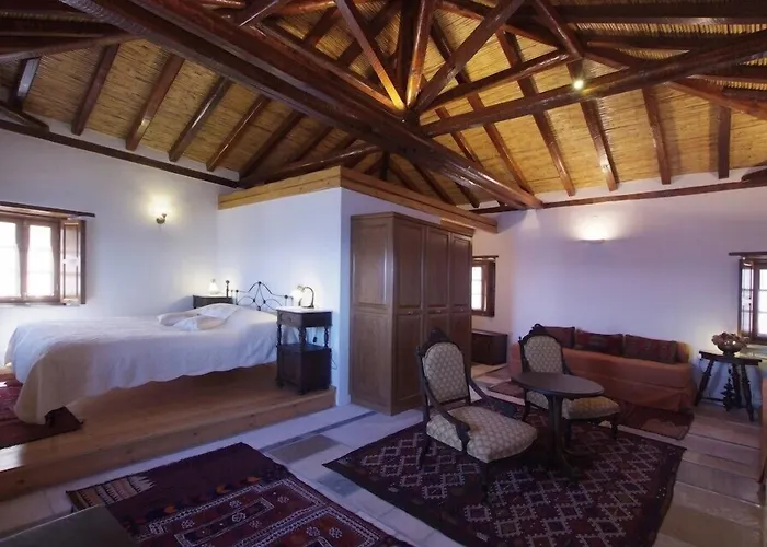 Malvasia Traditional 3* Monemvasía