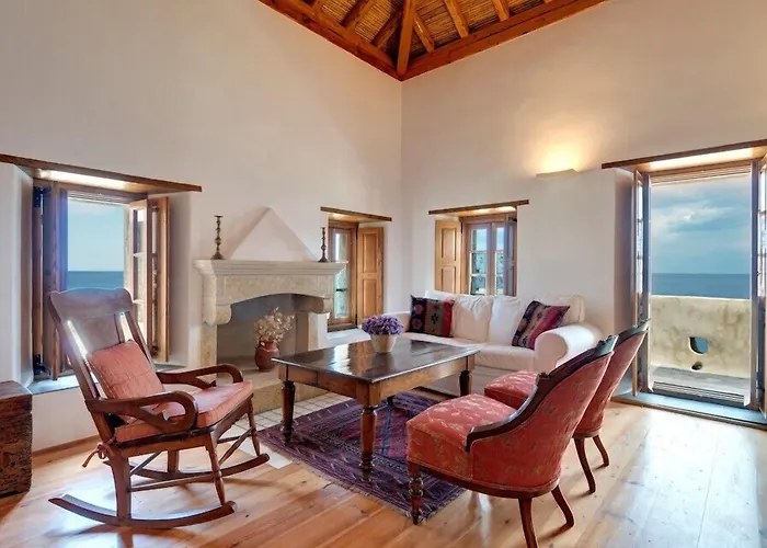 Malvasia Traditional Hotel