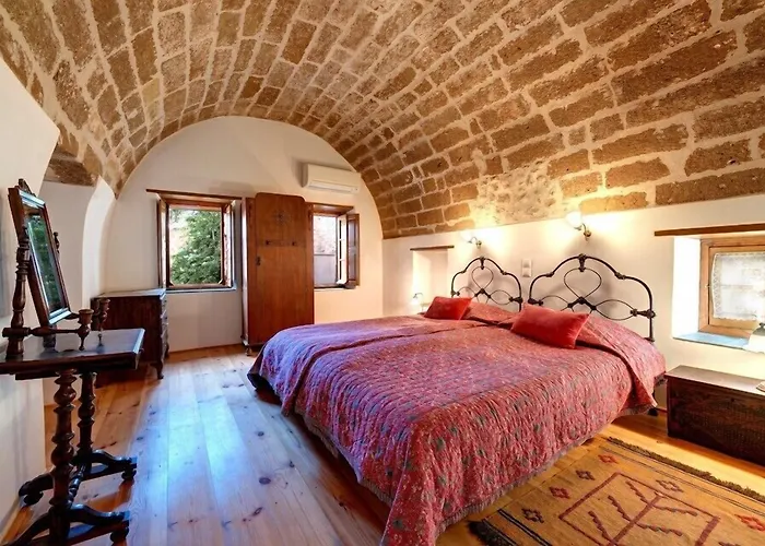 Hotel Malvasia Traditional