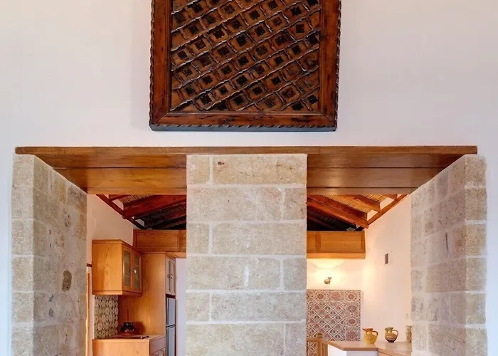 Malvasia Traditional 3* Monemvasía